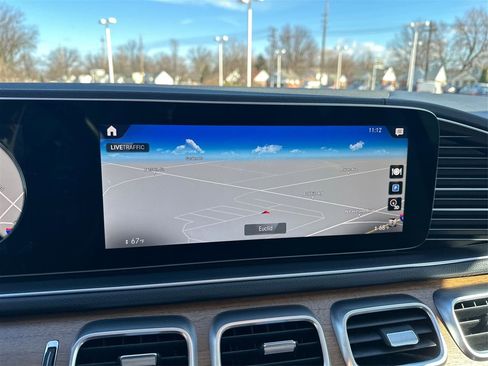 Used 2023 Mercedes-Benz GLS 450 4MATIC w/ AMG Line Exterior image 36