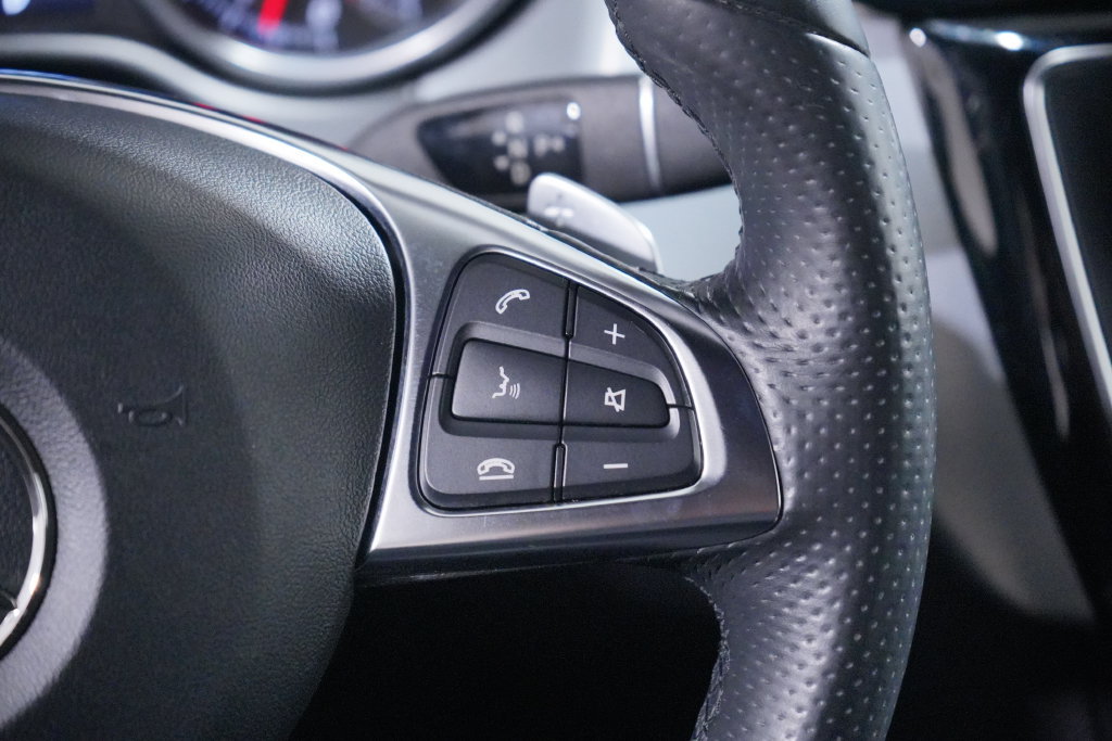 Used 2018 Mercedes-Benz GLE 350 4MATIC image 13