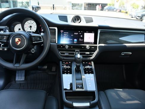 Used 2026 Porsche Macan GTS AWD/4WD image 24