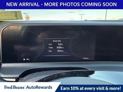 Used 2024 Kia Seltos S AWD/4WD image 13