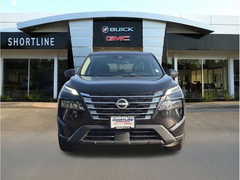 Used 2024 Nissan Rogue S AWD/4WD image 8