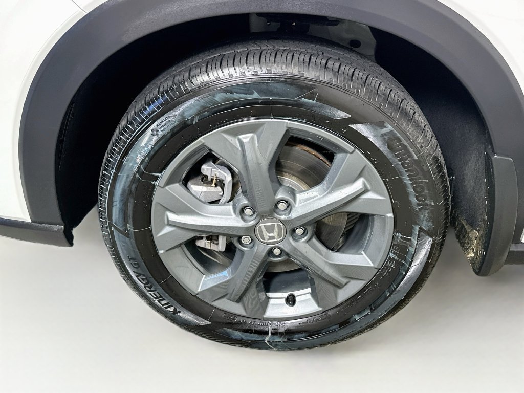 Certified 2026 Honda HR-V LX image 24