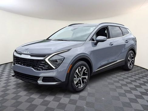 Used 2025 Kia Sportage EX w/ Premium Package FWD image 3