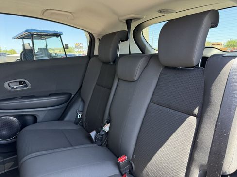 Used 2022 Honda HR-V EX image 32