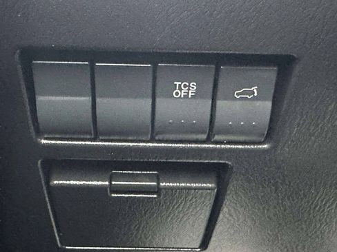 Used 2012 MAZDA CX-9 Touring w/ Moonroof & Bose Audio Pkg AWD/4WD image 9