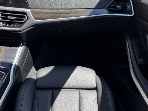 Used 2021 BMW 330e w/ Convenience Package RWD image 17