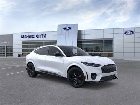 Used 2025 Ford Mustang Mach-E GT AWD/4WD image 7