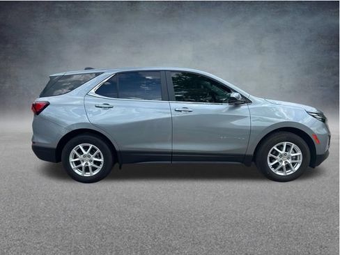 Used 2024 Chevrolet Equinox LT FWD image 11