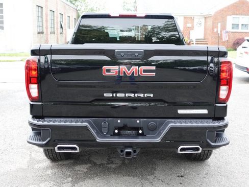 Used 2023 GMC Sierra 1500 Elevation w/ X31 Off-Road Package AWD/4WD image 10