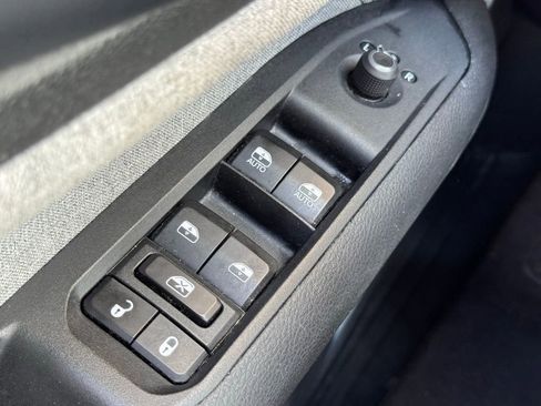 Used 2024 Jeep Compass Latitude AWD/4WD image 22