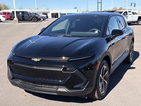 New 2026 Chevrolet Equinox EV LT image 10