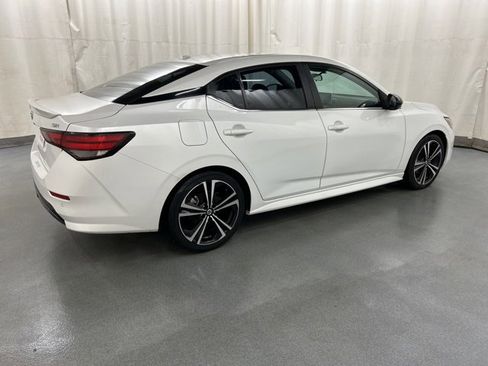 Used 2021 Nissan Sentra SR image 4