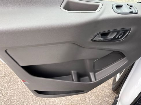 New 2026 Ford Transit 250 148 Medium Roof w/ Load Area Protection Package image 31