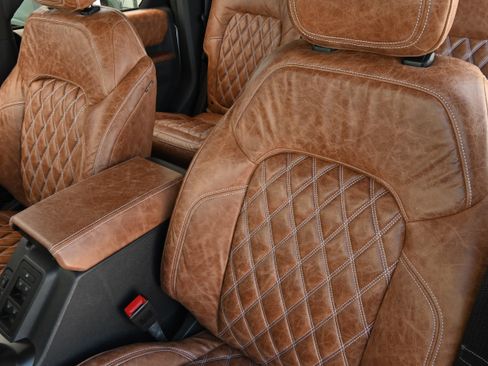 Used 2024 Ford Bronco Wildtrak AWD/4WD image 12