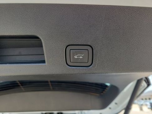 Used 2026 Buick Enclave Sport Touring FWD image 7