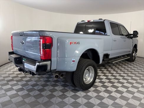 Used 2025 Ford F350 Lariat AWD/4WD image 7