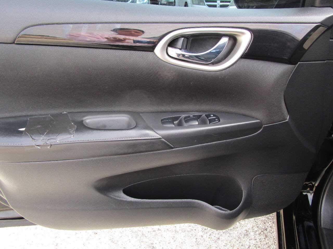Used 2019 Nissan Sentra SV FWD image 11