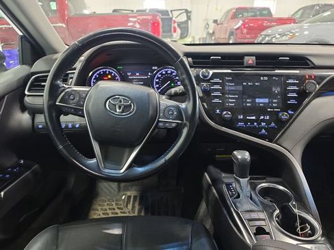 Used 2020 Toyota Camry XLE AWD/4WD image 5