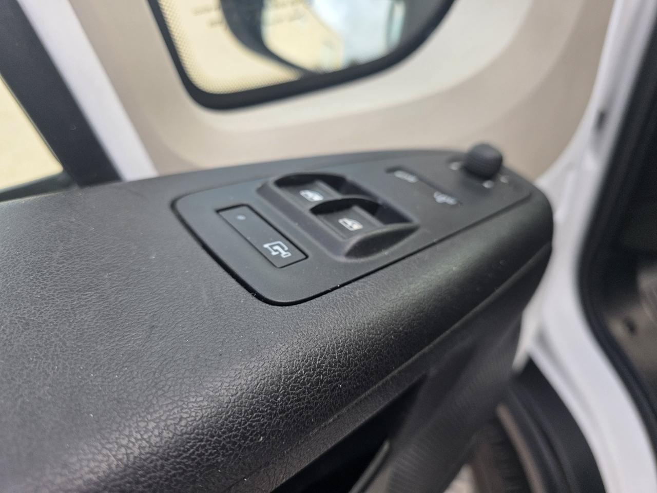 Used 2021 RAM ProMaster 2500 FWD image 11