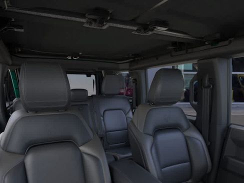 New 2025 Ford Bronco Outer Banks AWD/4WD image 12