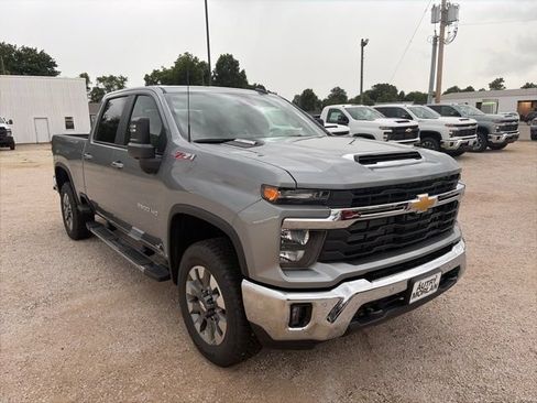 New 2026 Chevrolet Silverado 2500 LT w/ All Star Edition AWD/4WD image 8