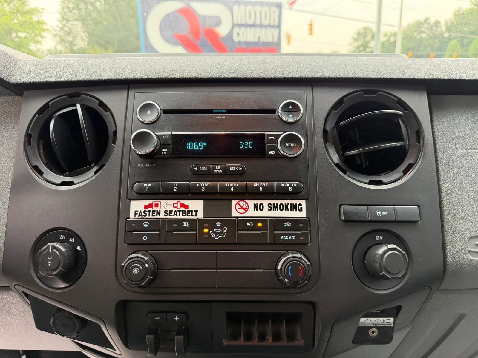 Used 2014 Ford F250 XL w/ Power Equipment Group AWD/4WD image 15