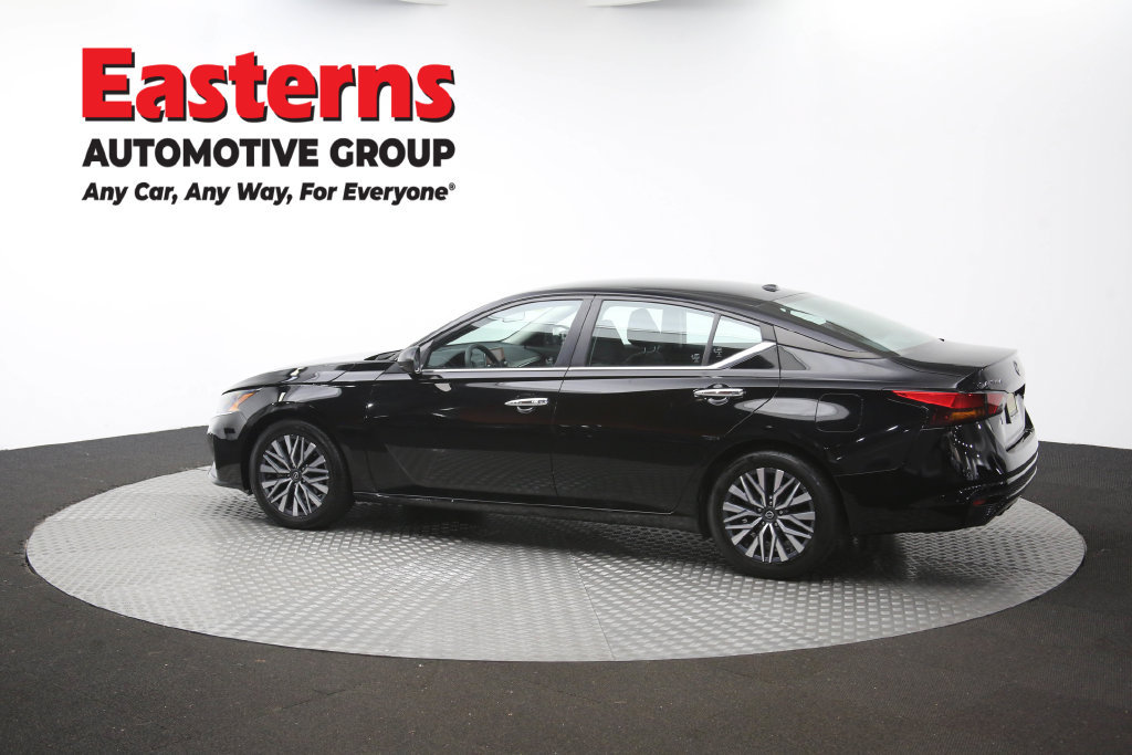 Used 2024 Nissan Altima 2.5 SV FWD image 64