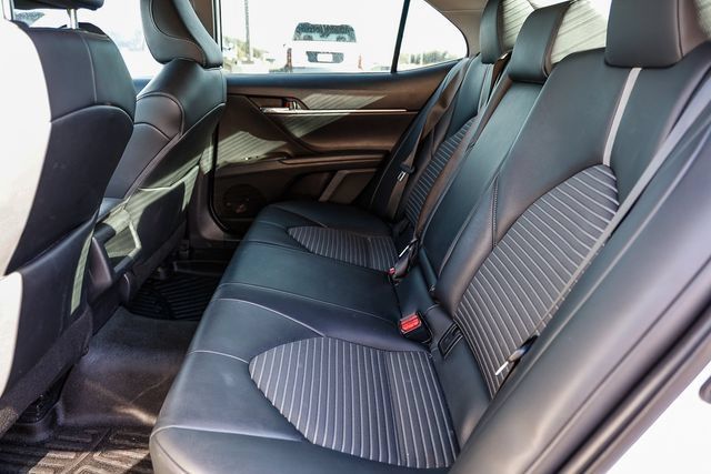 Used 2022 Toyota Camry SE FWD image 16