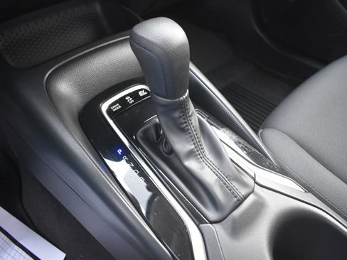 Used 2024 Toyota Corolla LE image 25