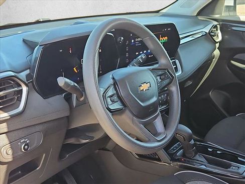 Used 2025 Chevrolet TrailBlazer LT image 10