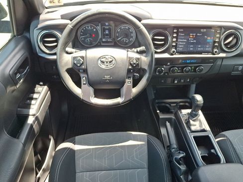 Used 2023 Toyota Tacoma TRD Sport AWD/4WD image 12
