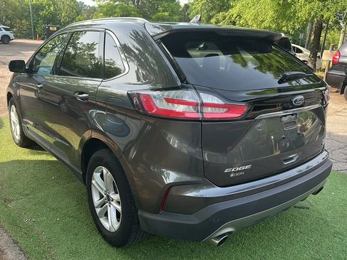 Used 2019 Ford Edge SEL w/ Equipment Group 201A FWD image 5