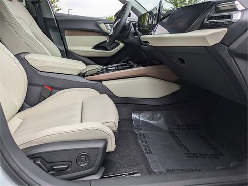 Used 2025 Audi A5 2.0T Prestige image 3