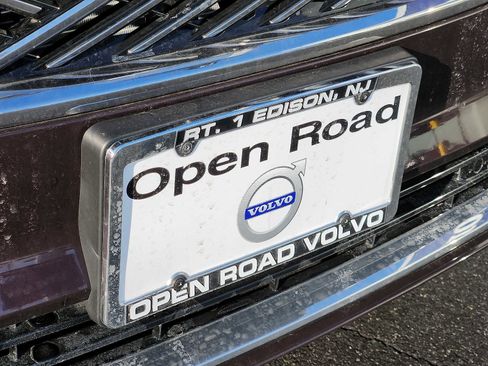 Used 2025 Volvo XC90 B6 Ultra w/ Protection Package Premier image 31