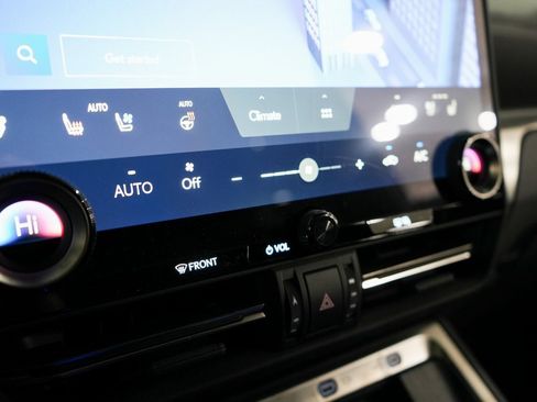 Used 2024 Lexus GX 550 image 16