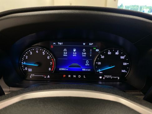 New 2023 Ford Explorer XLT w/ Equipment Group 202A AWD/4WD image 22