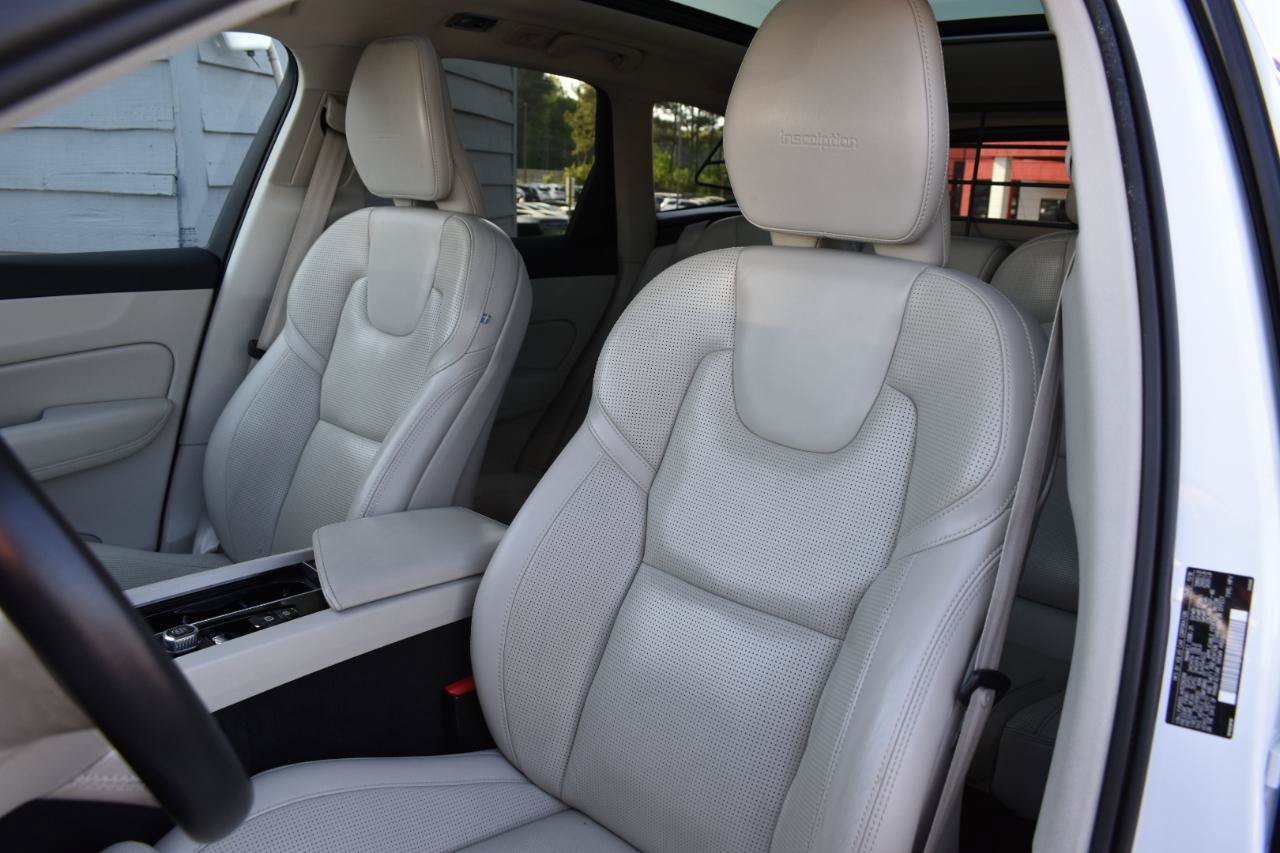 Used 2019 Volvo XC60 T8 Inscription w/ Advanced Package AWD/4WD image 24
