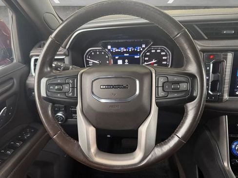 Used 2021 GMC Yukon Denali w/ Denali Premium Package AWD/4WD image 21