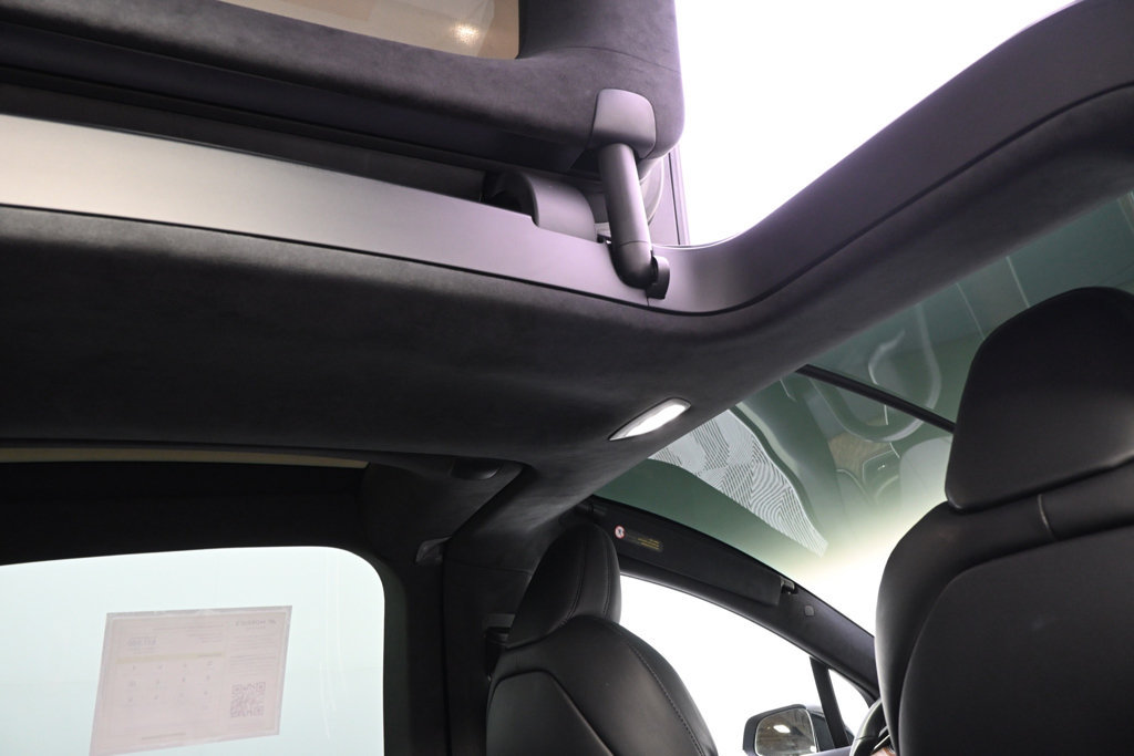 Used 2020 Tesla Model X Long Range AWD/4WD image 17