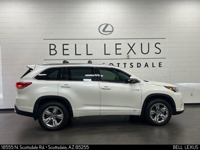 Used 2019 Toyota Highlander Limited AWD/4WD image 3