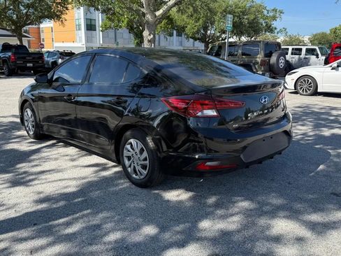 Used 2019 Hyundai Elantra SE w/ Cargo Package FWD image 7