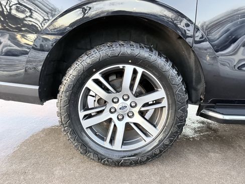 Used 2023 Ford Expedition Max Limited image 10