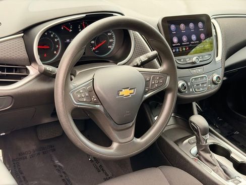 Used 2024 Chevrolet Malibu LT FWD image 21