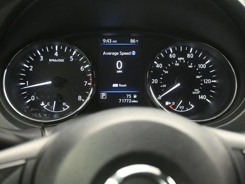 Used 2020 Nissan Rogue S FWD image 13