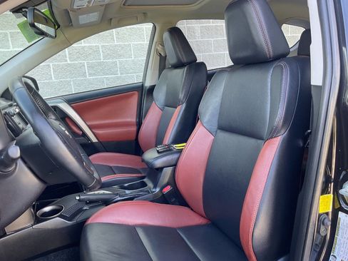 Used 2014 Toyota RAV4 Limited AWD/4WD image 15