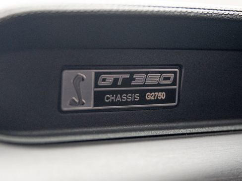 Used 2016 Ford Mustang Shelby GT350 w/ Technology Package image 21