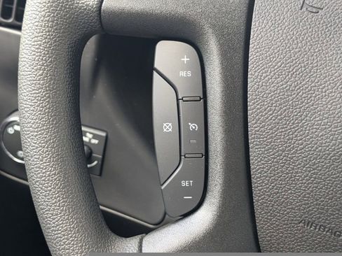 New 2024 Chevrolet Express 3500 Extended w/ Driver Convenience Package image 28