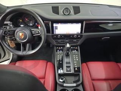 Used 2023 Porsche Macan AWD/4WD image 6