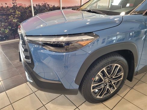 New 2026 Toyota Corolla Cross XLE image 3