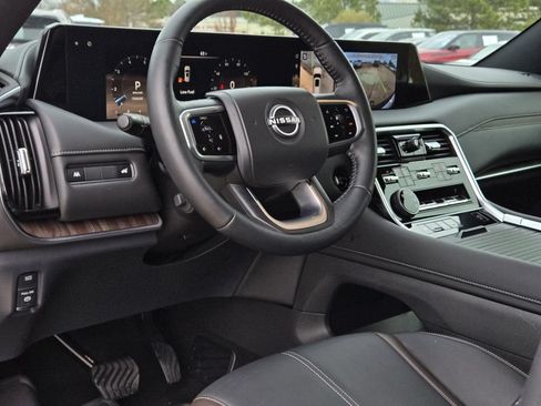 Used 2025 Nissan Armada SL w/ Captain's Chari Seat Package RWD image 18